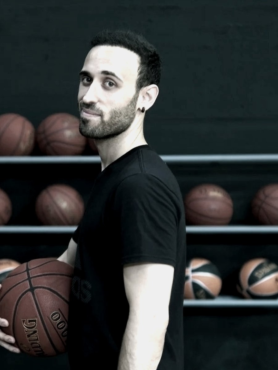 Darío Naharro, entrenador i divulgador de bàsquet formatiu